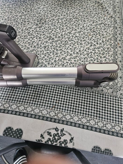 Vendo aspirador sem fios eureka 29.6v