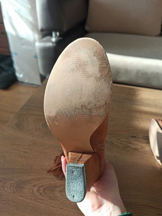 Botki karmelowe z frędzlami 36