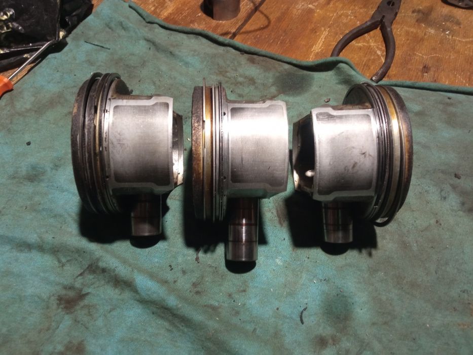 Поршні групи VAG 1.6 BSE