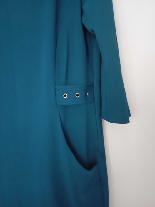 Niebieska  elegancka sukienka