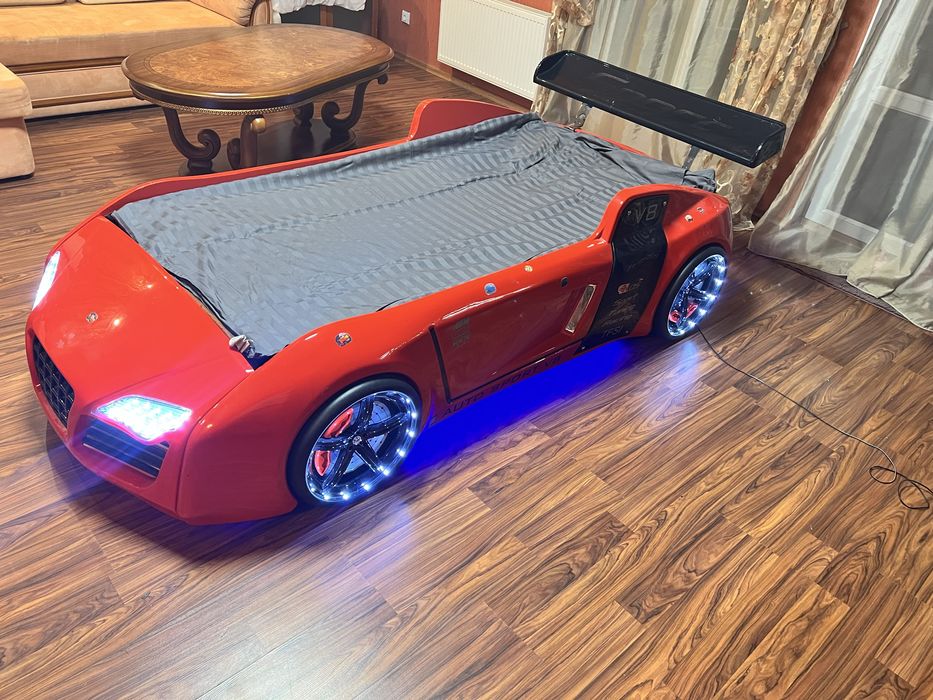 Кровать - машинка ліжко дитяче