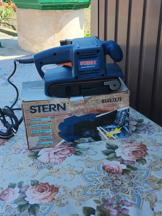 Продам шлифмашинку Stern BS457×75
