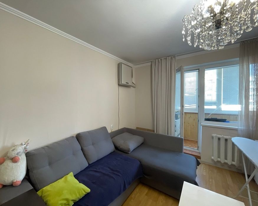 Сдам 3-комн квартиру Газ.Таирова Ак.Королева, 75.
В доме газ ! 
Три раздельные комнаты