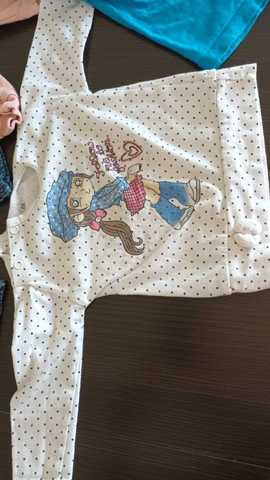 Zestaw ubranek paka dla dziewczynki 68