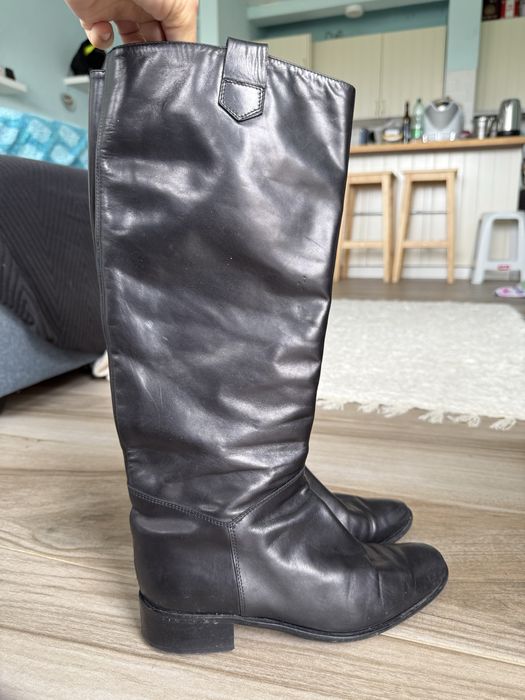 Botas de cano alto de cor preta em couro - tamanho 37.5