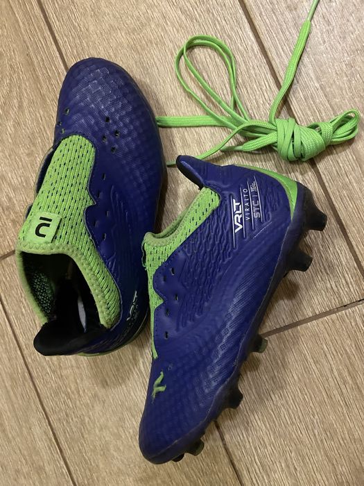 Дитячі бутси - сороконіжки VRLT для футболу