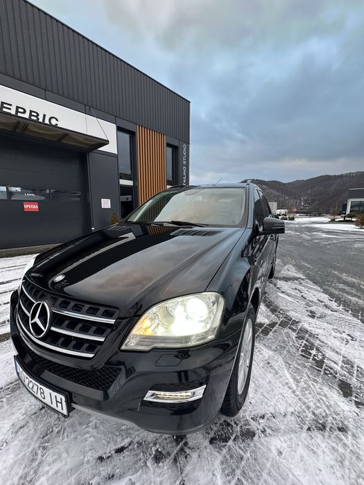 Mercedes Benz ML300CDI