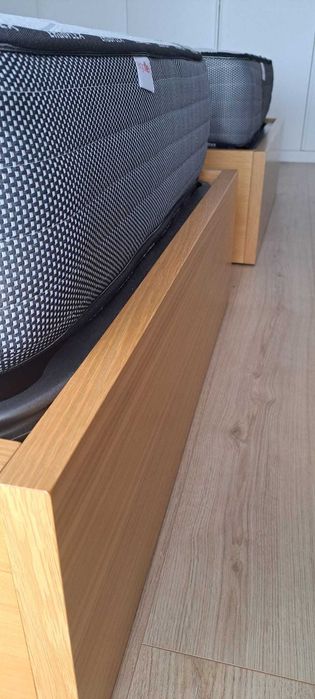 Sommier/cama de solteiro