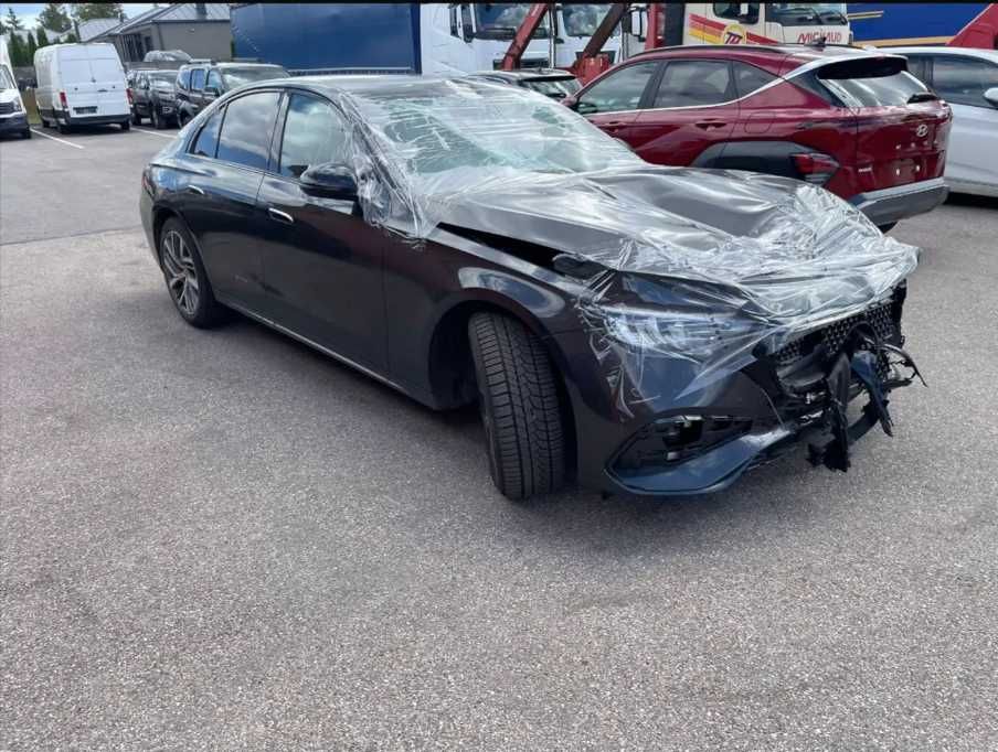 Mercedes-Benz E W214 бампер передній - різні моделі разборка