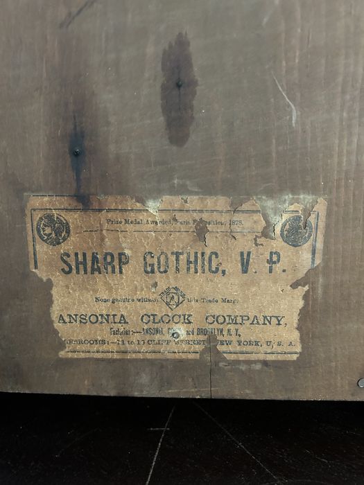 Relógio de Parede Vintage - Sharp Gothic - Ansonia Clock Company