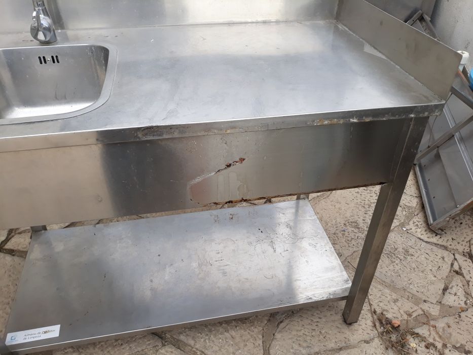 Bancada lavaloiça 2,30mts.completo industrial.