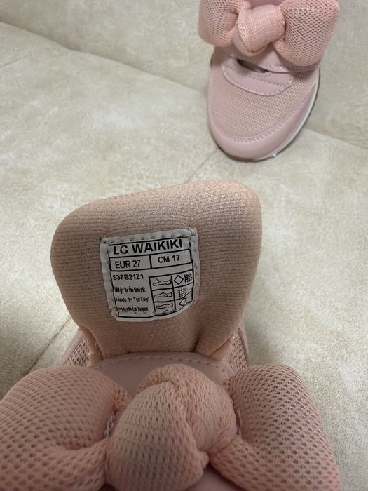 Кроссовки для девочки LC Waikiki
