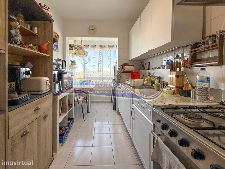 Apartamento T3 em Loures (LXLR042)