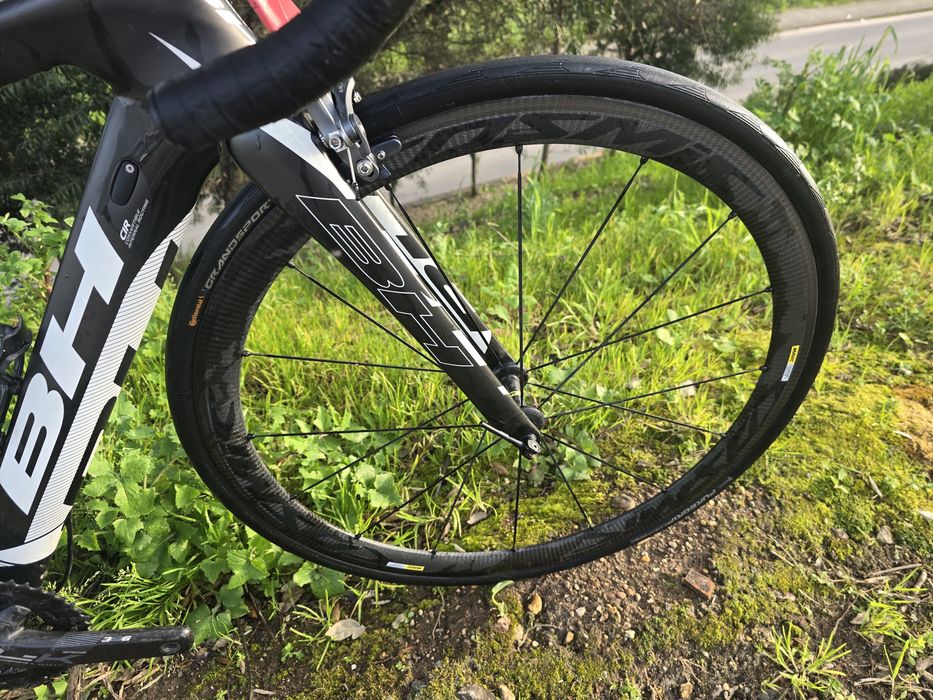 Bh g6 ultegra di2 rodas de carbono