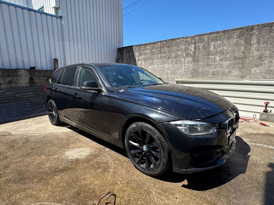BMW 320i Motor B48 Sport Automática 2016 F31 SINISTRADA