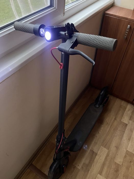 Продам Xiaomi електроскутер