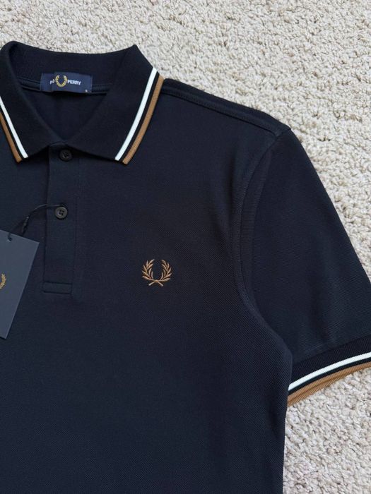 Поло Fred Perry