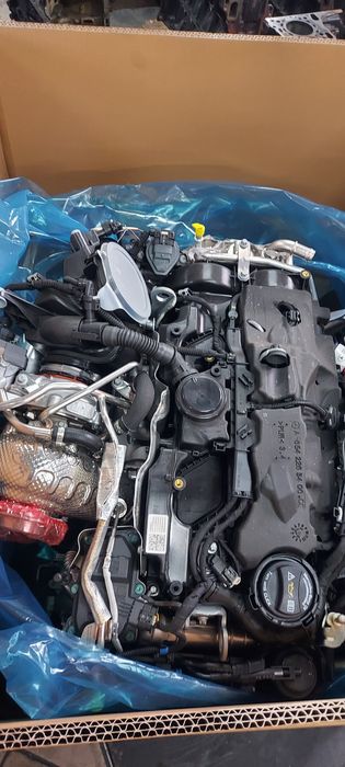 Silnik e213 654.920 c205 glc253 gle167