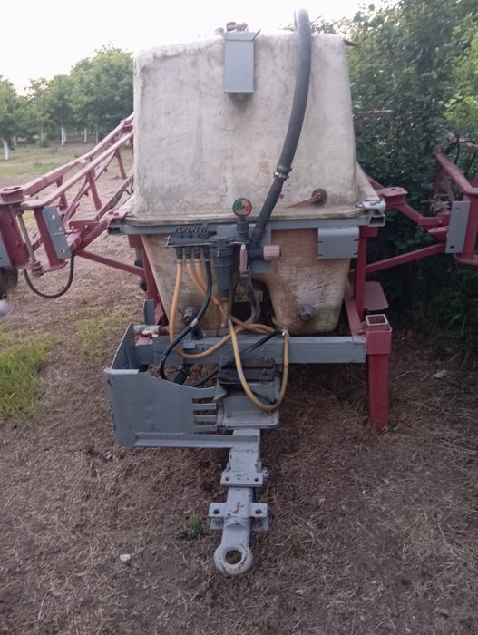 Продам культиватор обприскувач плуг