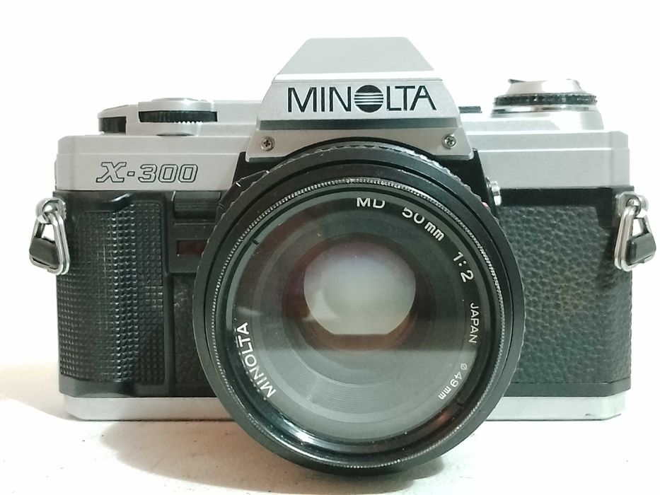 Minolta X-300 aparat analogowy