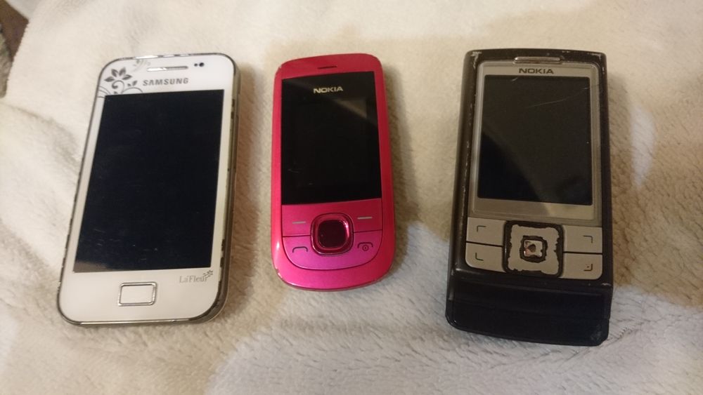 Рабочий телефон розовый