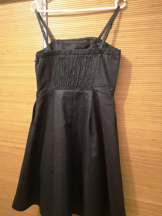 Sukienka elegancka Reserved 38