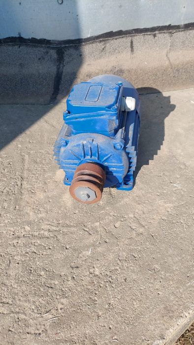 Silnik 3-fazowy 1,5 kW Indukta