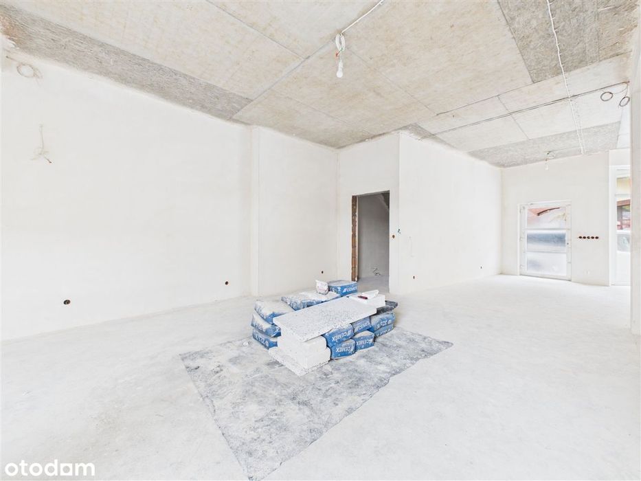 Bieruń Centrum, lokal 81,7m2: Duża Sala, Parking + Ogródek!