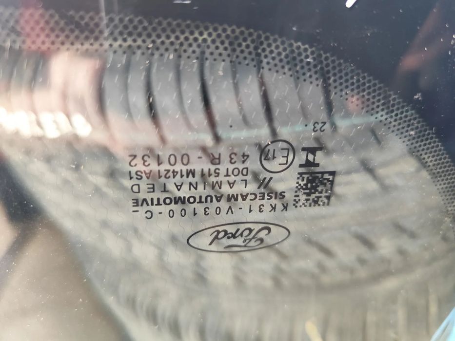 FORD TRANSIT MK8 VIDRO PARA BRISAS - VD019