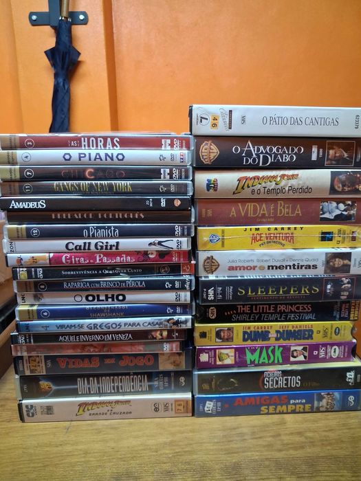Cassetes VHS e DVD's