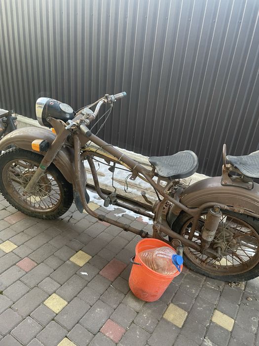 Урал м-66 (все що є на фото)