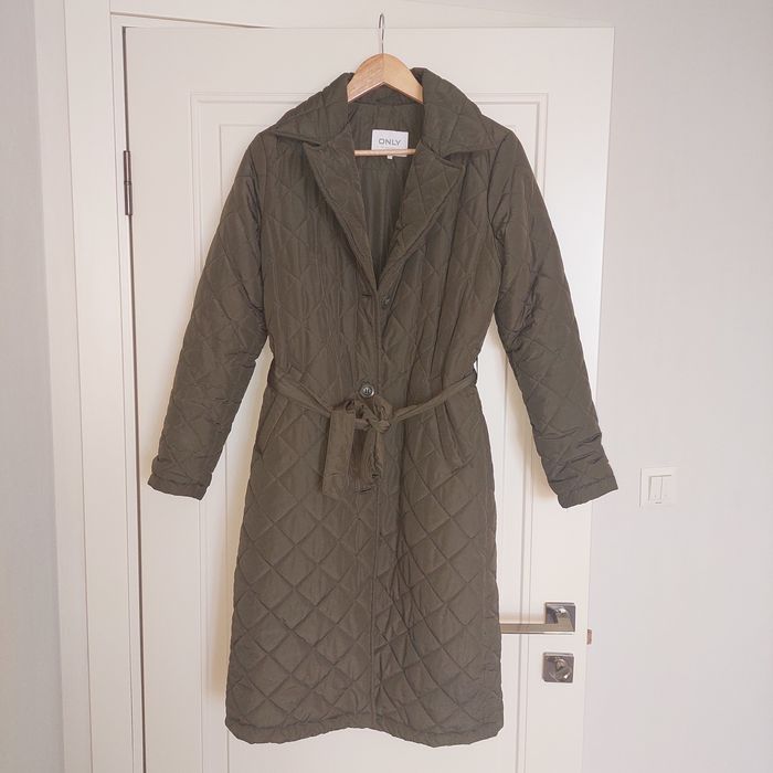 Пальто бренду Only