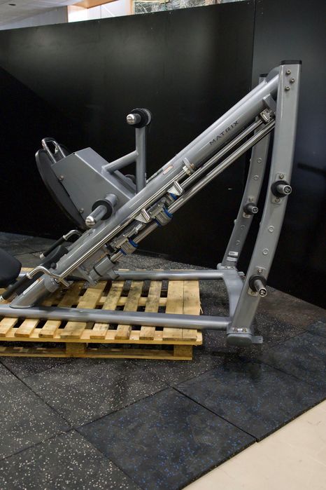 Matrix Magnum 45-Degree Leg Press