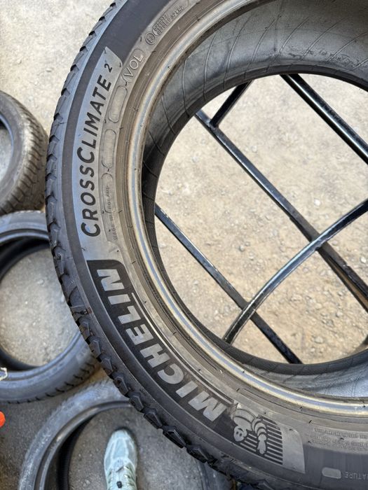 Шины Бу 275 45 R 20 Michelin Cross Climate 2 Vol резина всесезонная