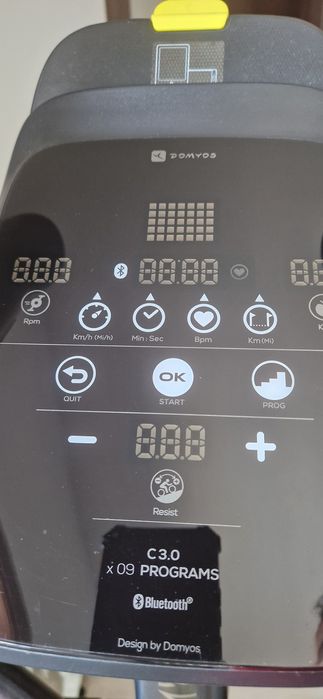 DOMYOS
Bicicleta Elíptica de Treino 500 Conectada