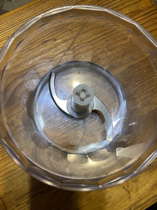 Блендер Grunhelm 60 грн