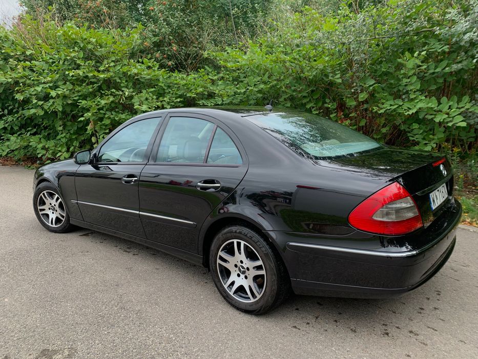 Stary niezniszczalny Mercedes W211 AVANGARDE