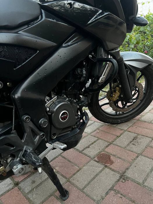 Продам мотоцик Баджаж пульсар нс 200