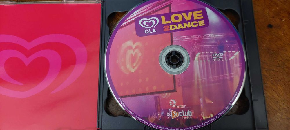 Olá Love 2 Dance [CD+DVD]