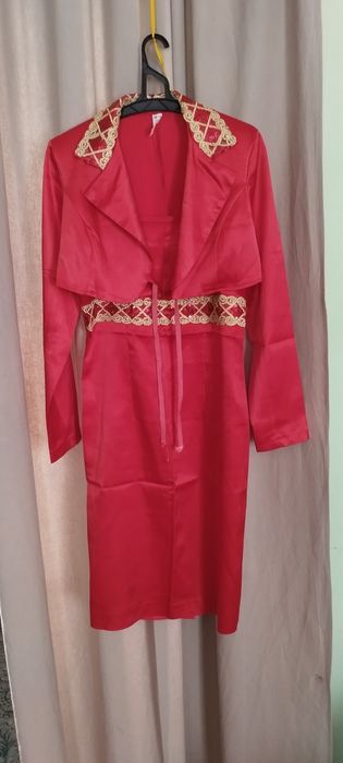 Продам  нарядну сукню