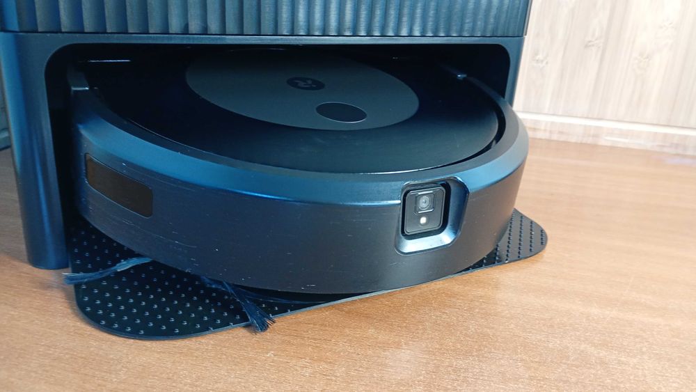 iRobot Roomba Combo J9+ - Robot odkurzacz
