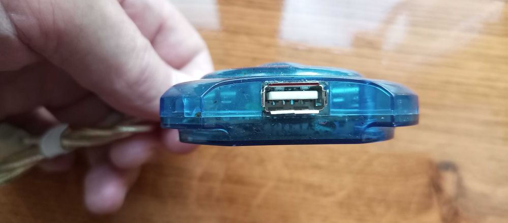 USB удлинитель 45 см. Есть 4 порта USB 2.0