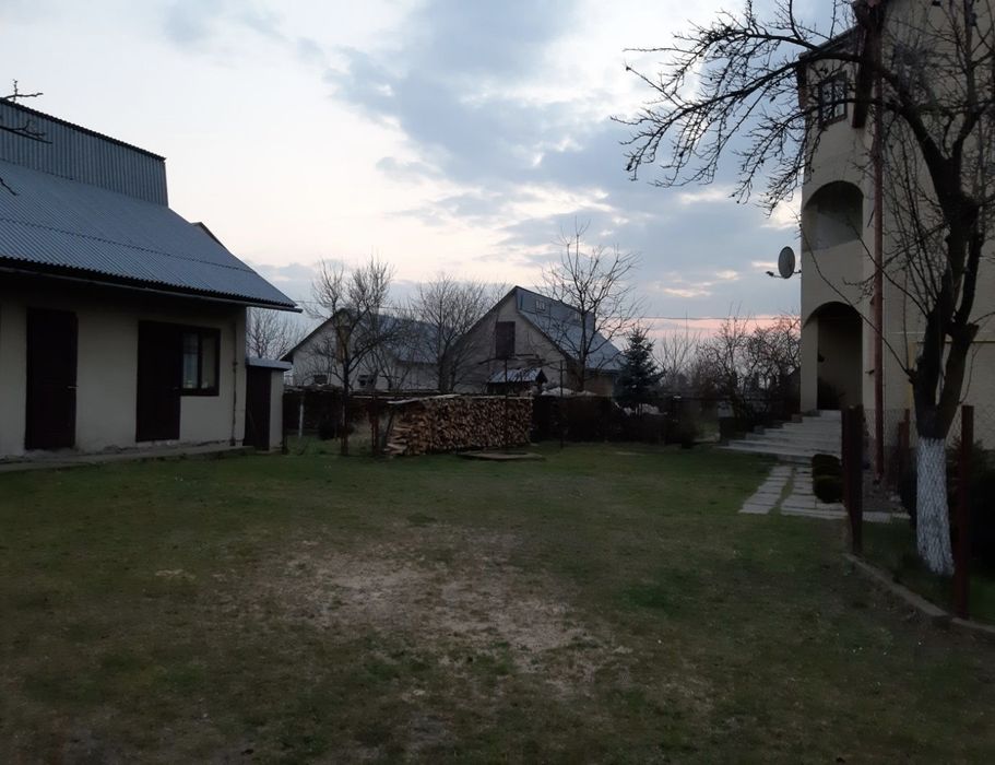 Продам будинок в м.Буську