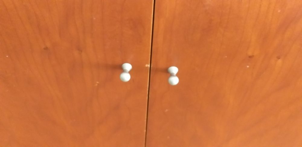 Aparador em cerejeira - Paços de Ferreira