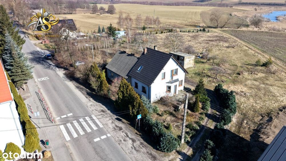 Dom dwulokalowy blisko jeziora