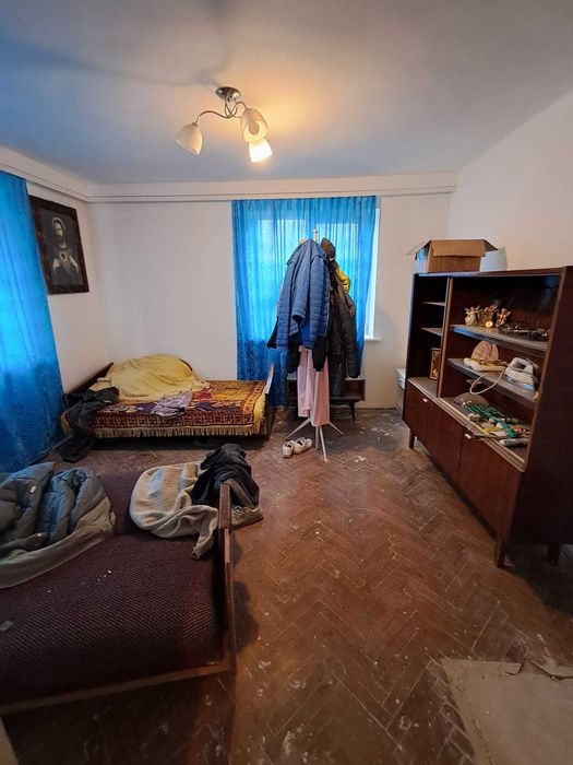 Продаж цегляного будинку
