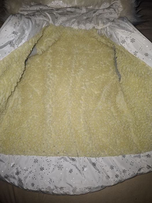 Куртка зимова тепла на овчині
На зріст 98-104