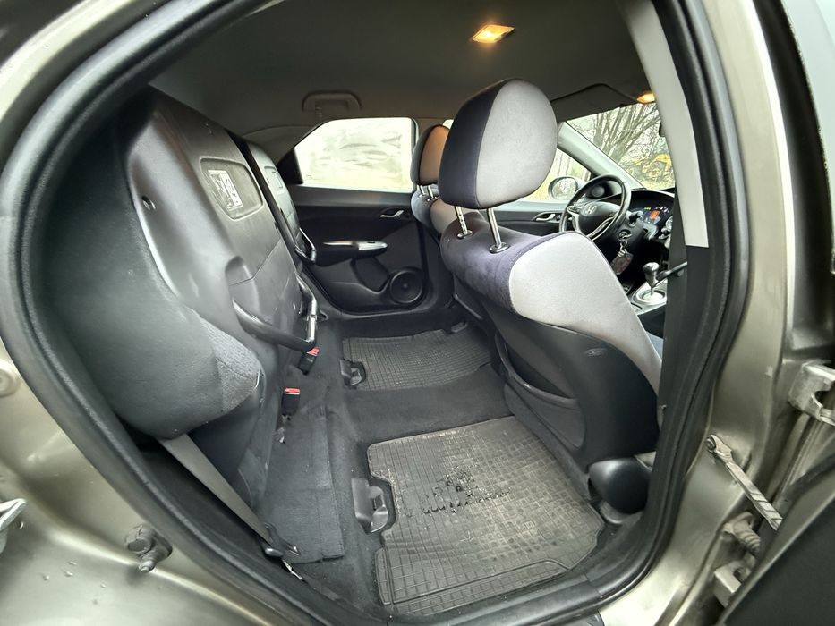 Honda Civic VIII UFO 1.8 b + lpg