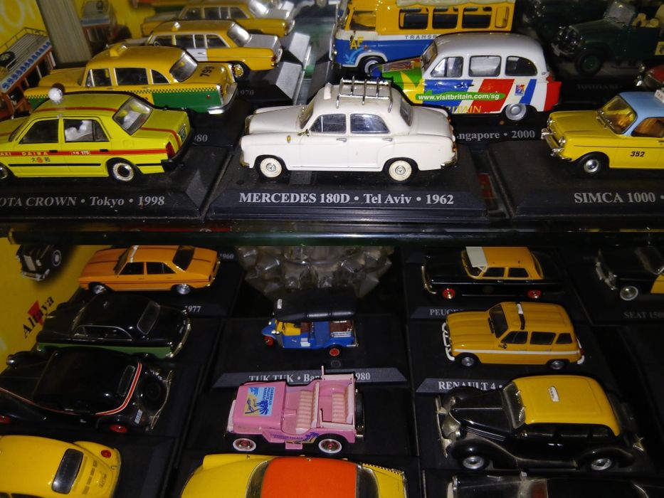 Coleção 50 Taxis escala 1,43  por 275 €