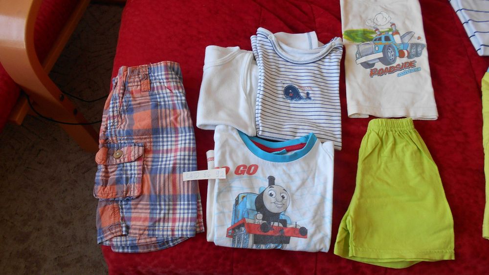 Krótkie spodenki i bluzki z krótkim rękawem rozm .86  92